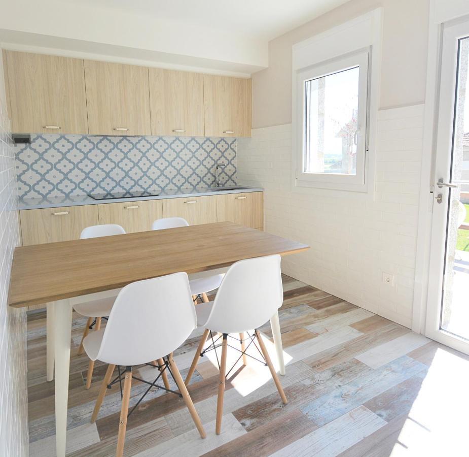 Galihost - Apartamentos Mamuela Ribadumia Kültér fotó